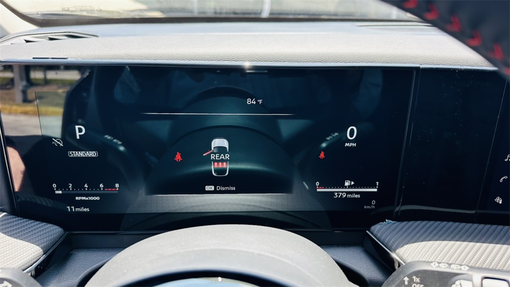 Vehicle image 21 of 29