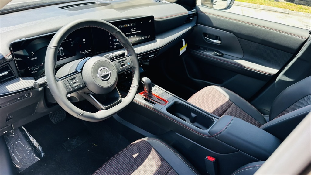 Vehicle image 15 of 29