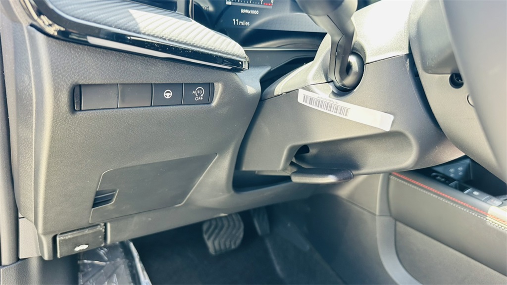 Vehicle image 11 of 29