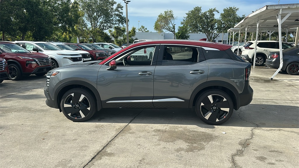 Vehicle image 8 of 31