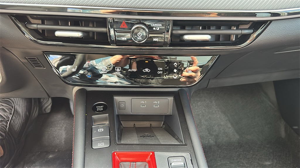 Vehicle image 29 of 31
