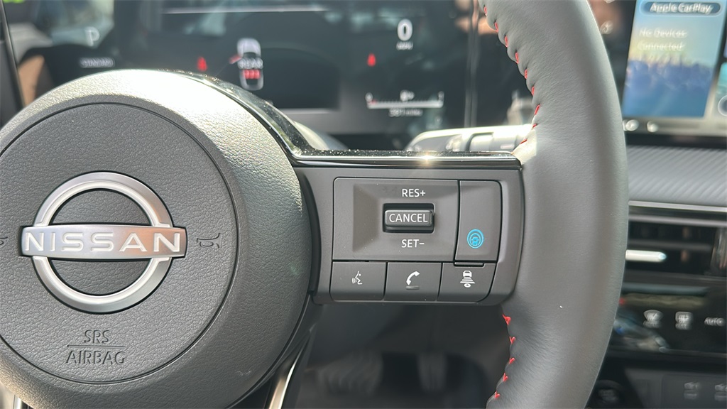 Vehicle image 15 of 31