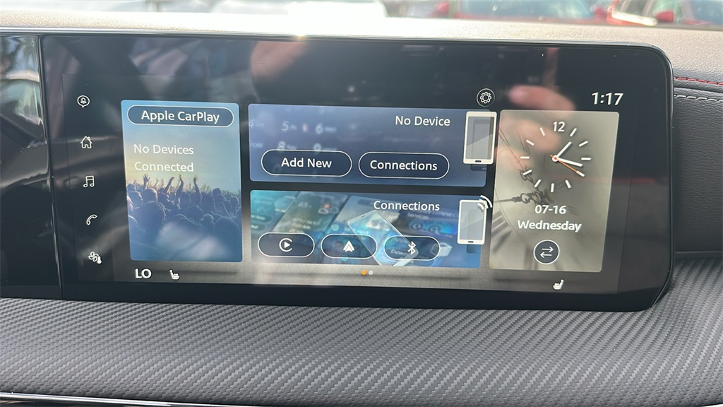 Vehicle image 17 of 31