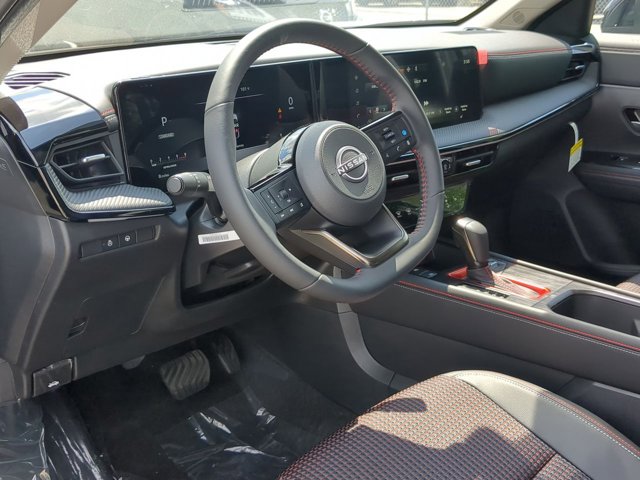 Vehicle image 7 of 15