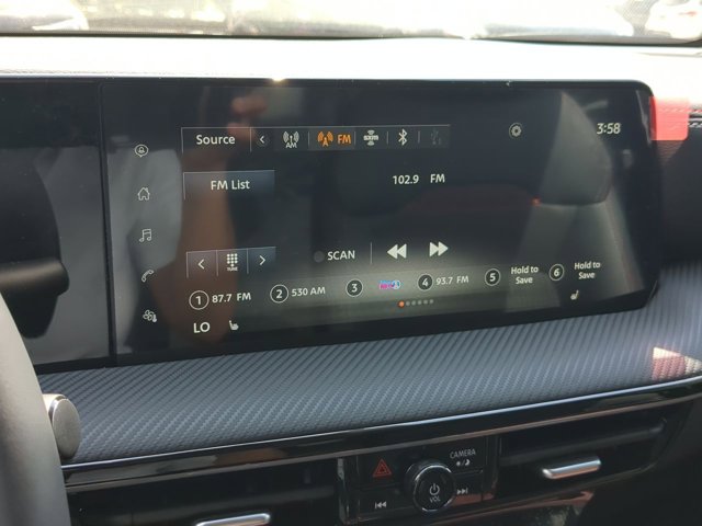 Vehicle image 10 of 15