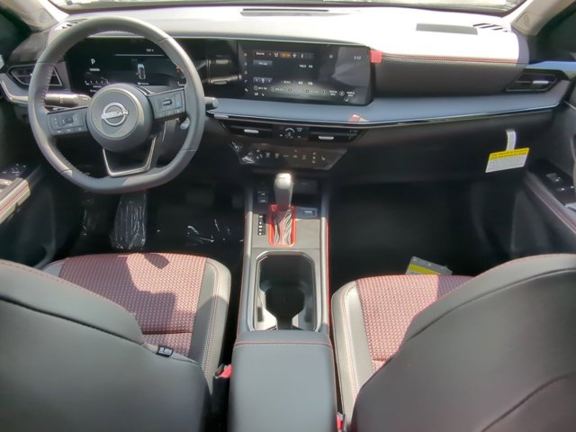 Vehicle image 8 of 15