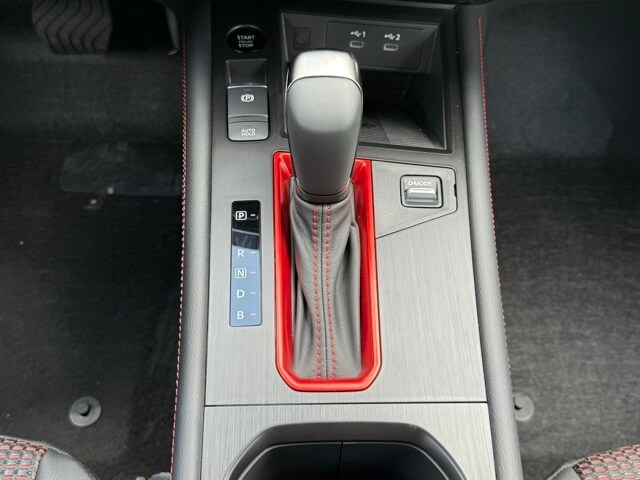 2025 Nissan Kicks SR Image 22 of 32