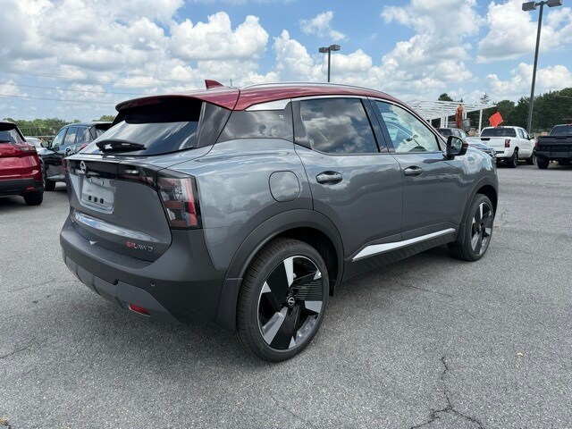 2025 Nissan Kicks SR Image 5 of 32