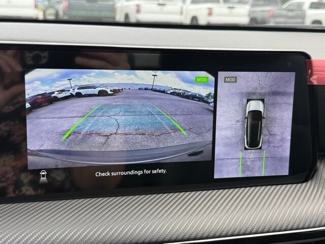 2025 Nissan Kicks SR Image 20 of 32