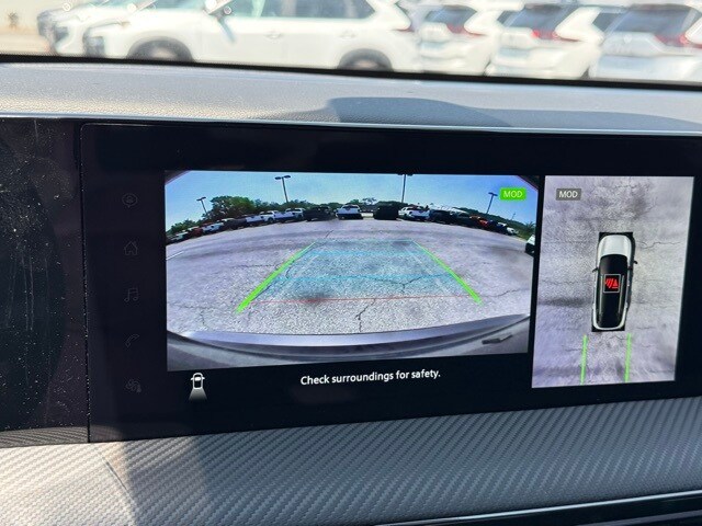 2025 Nissan Kicks SR Image 23 of 33