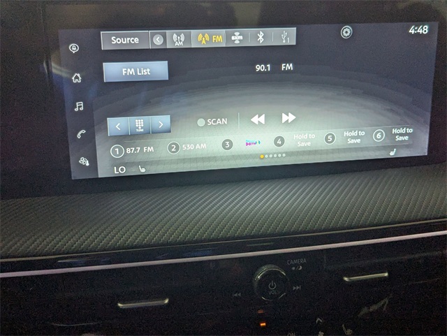 Vehicle image 16 of 21