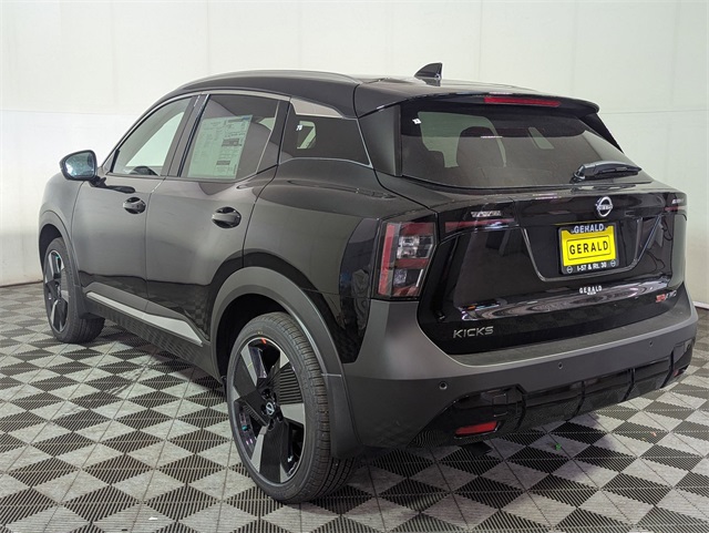 Vehicle image 6 of 21