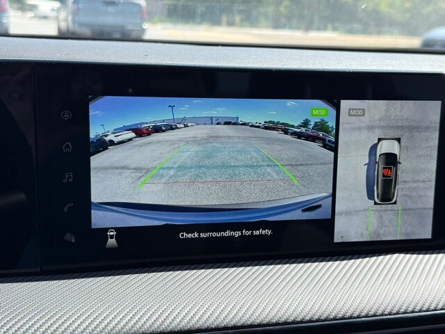 2025 Nissan Kicks SR Image 22 of 31