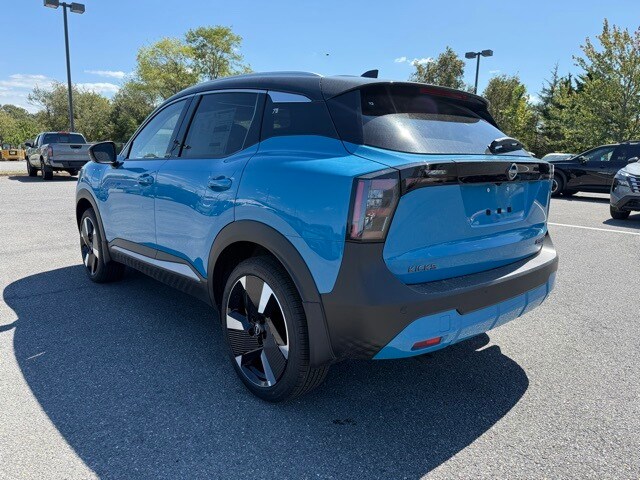 2025 Nissan Kicks SR Image 6 of 31