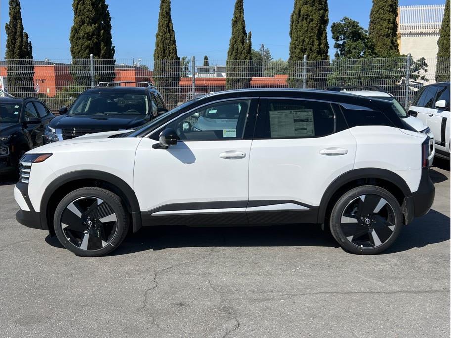 Vehicle image 6 of 23