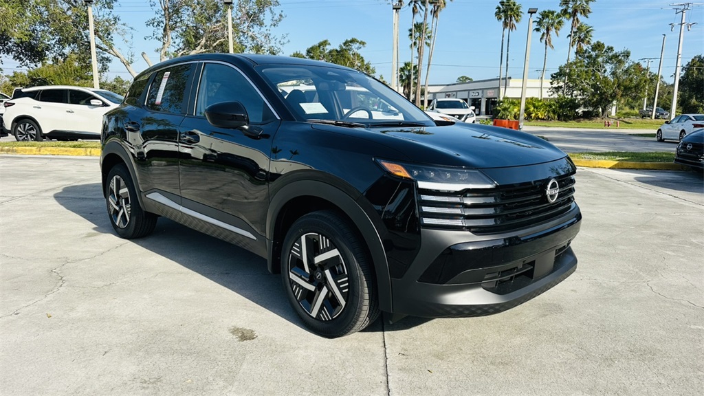 Vehicle image 3 of 28