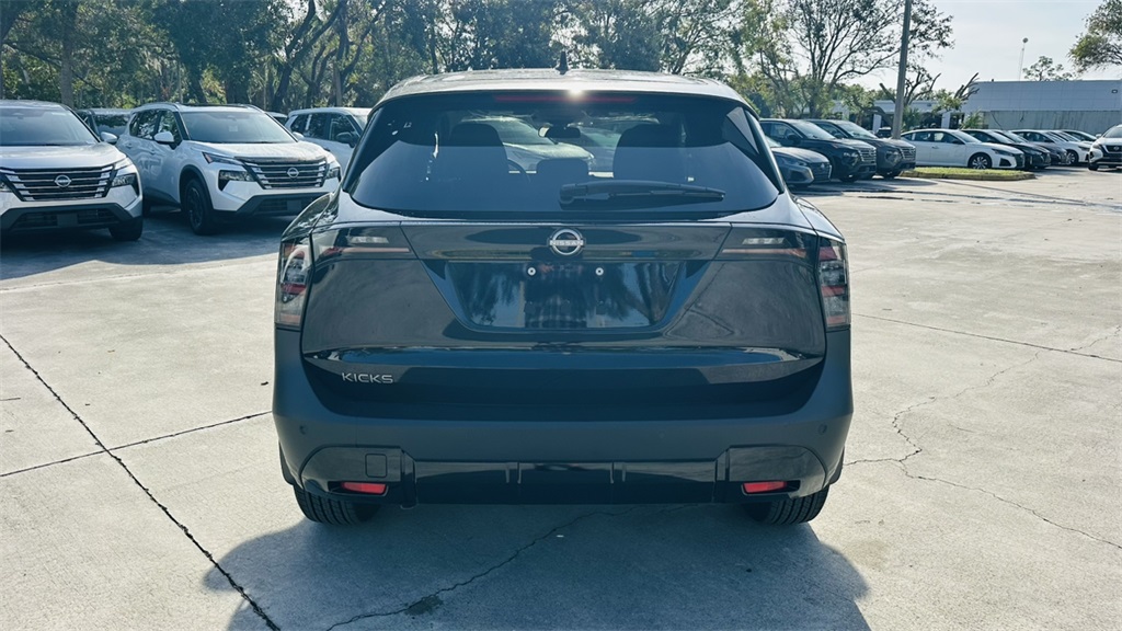 Vehicle image 6 of 28