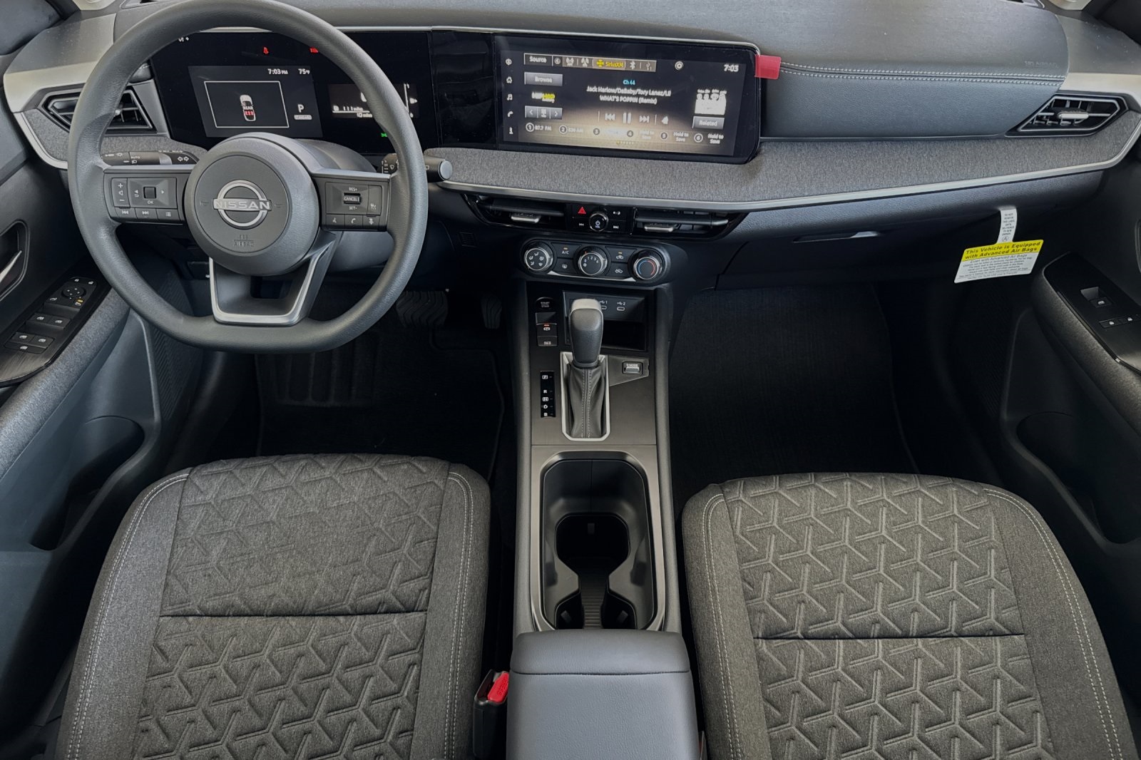 Vehicle image 13 of 24