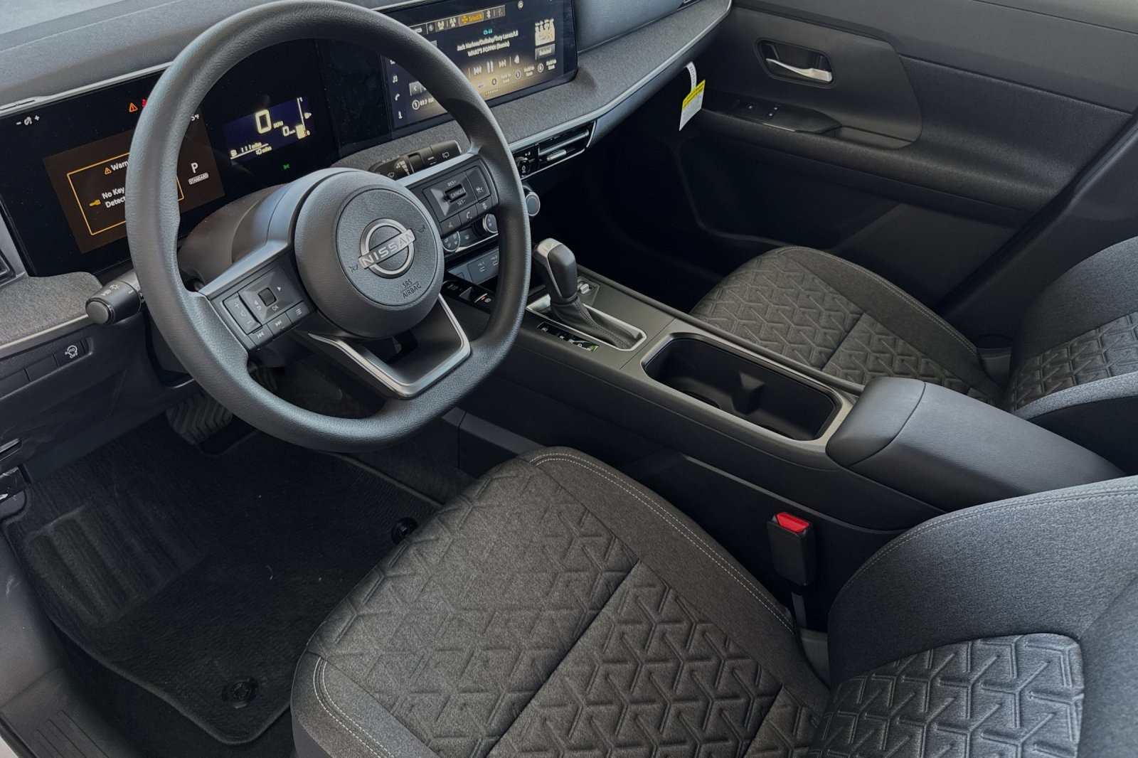 Vehicle image 10 of 24