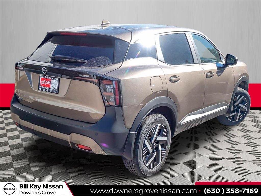Vehicle image 4 of 19