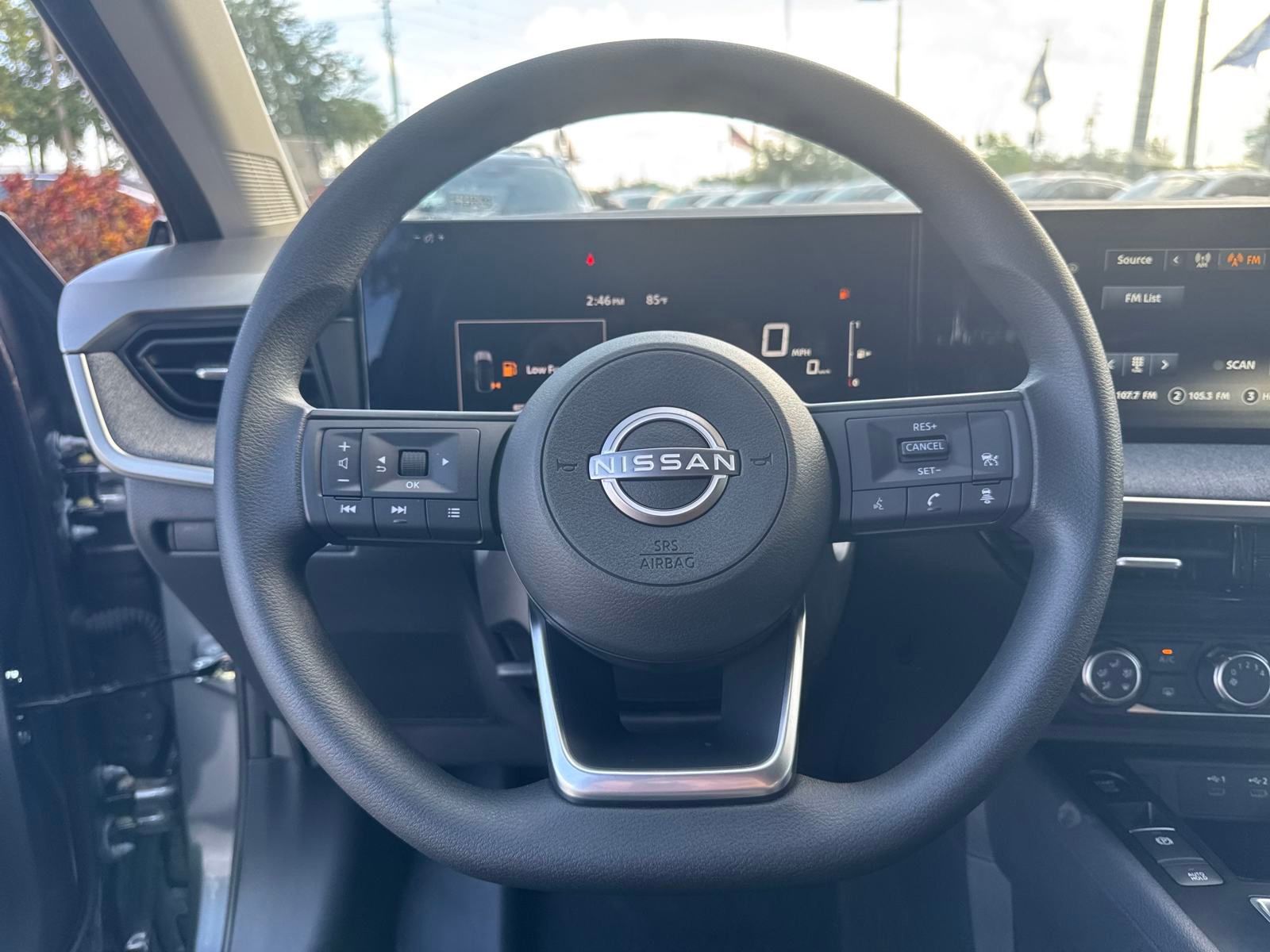 Vehicle image 14 of 23