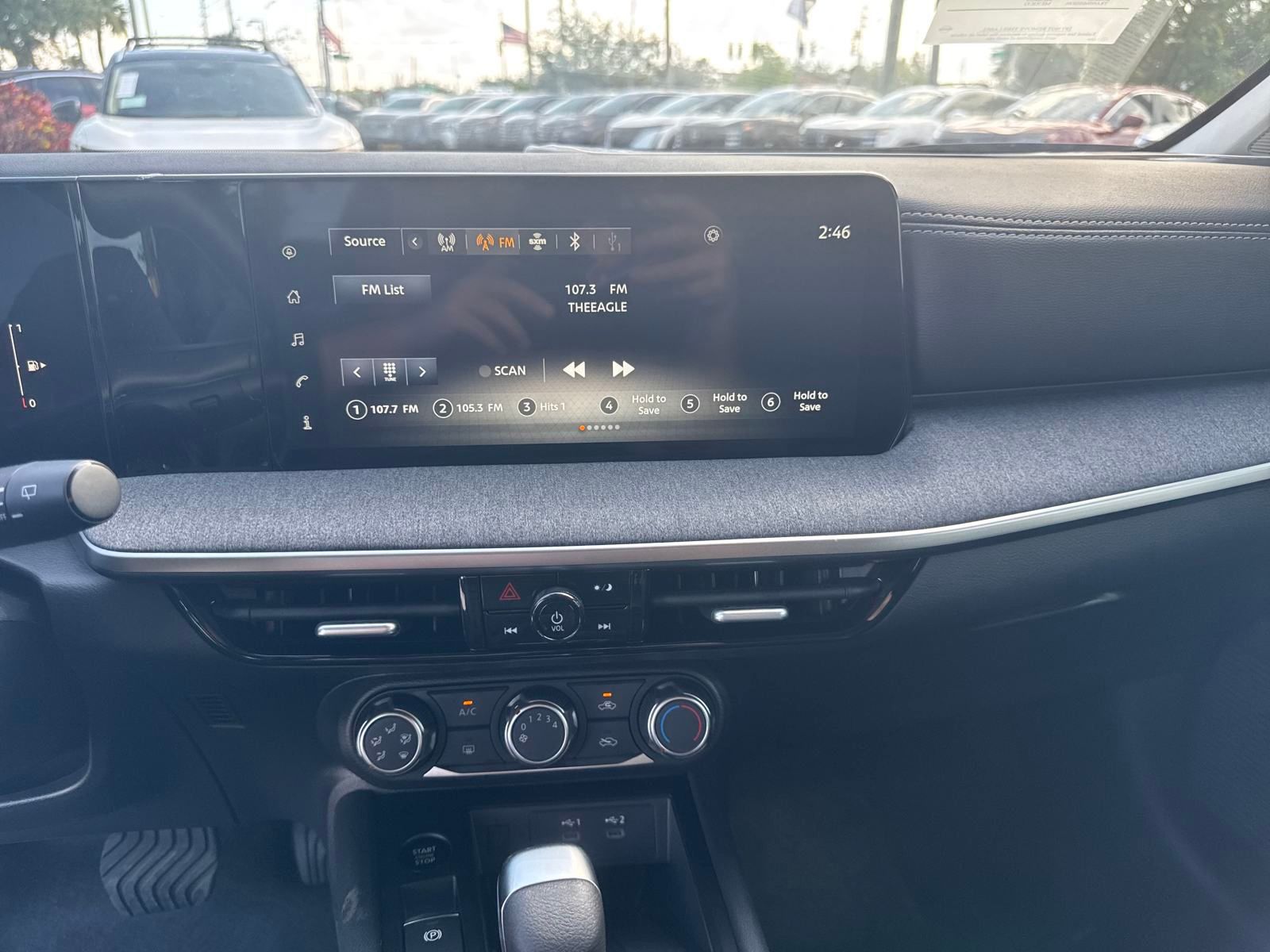 Vehicle image 16 of 23