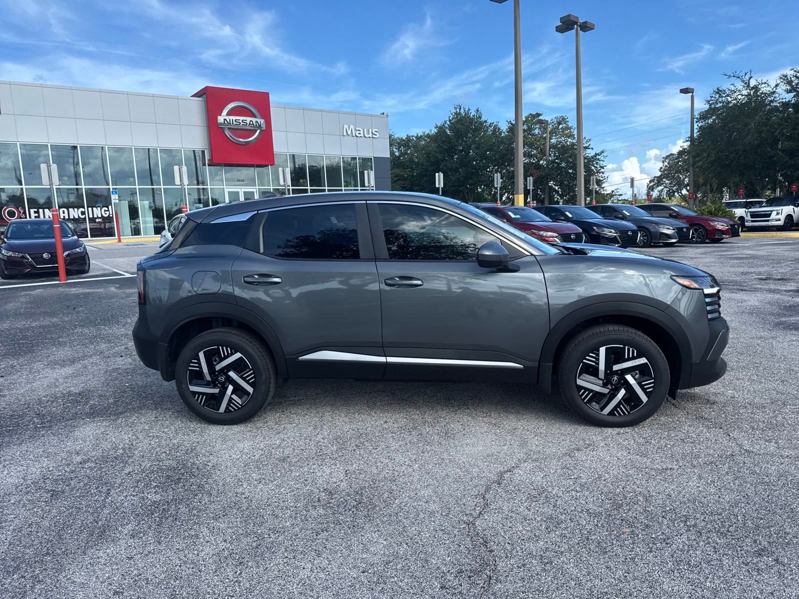 Vehicle image 5 of 23