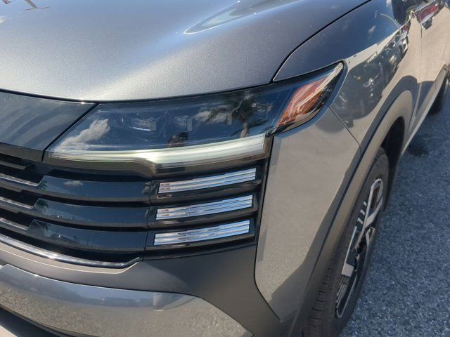 Vehicle image 23 of 29