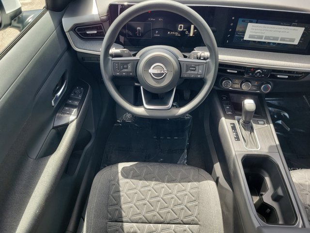Vehicle image 12 of 30