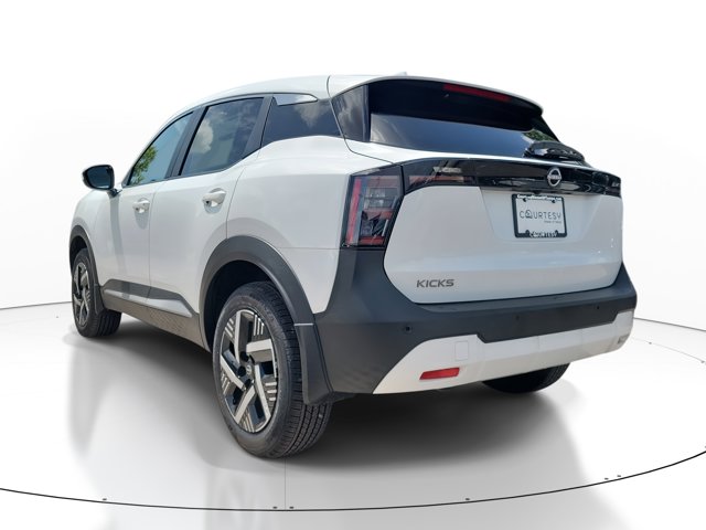 Vehicle image 4 of 30