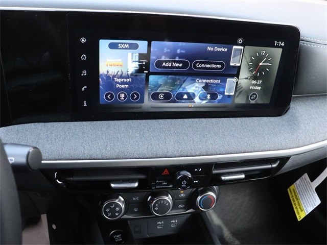 Vehicle image 16 of 22