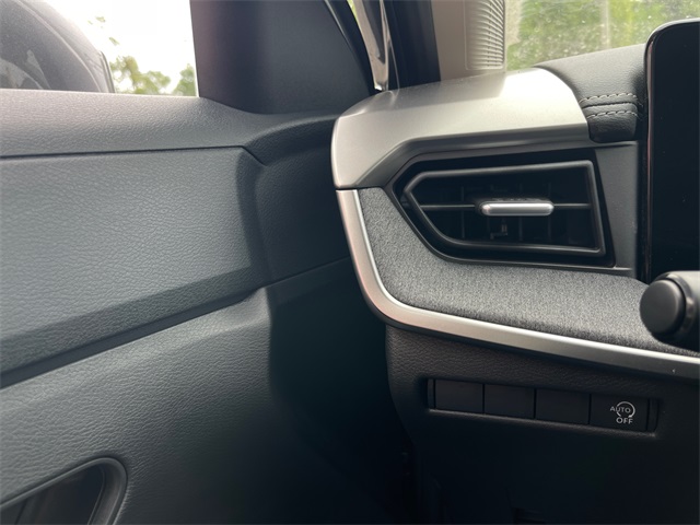 Vehicle image 19 of 20