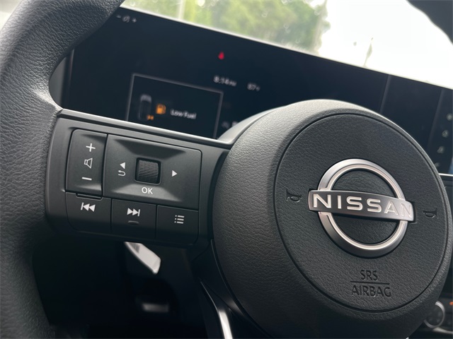 Vehicle image 18 of 20