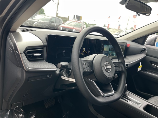 Vehicle image 11 of 20