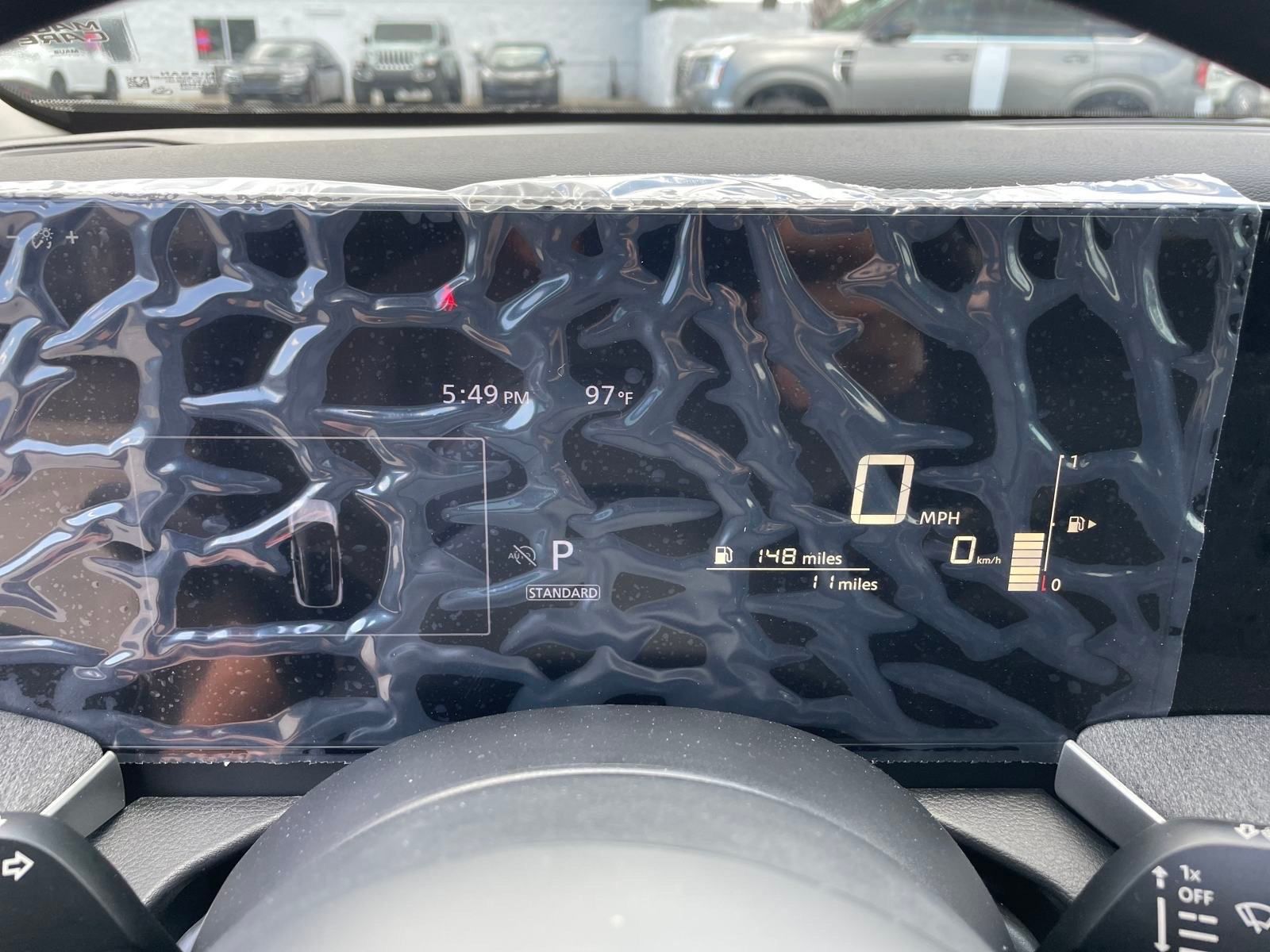 Vehicle image 15 of 19