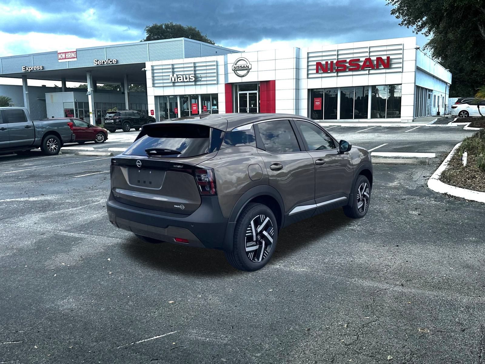 Vehicle image 5 of 19
