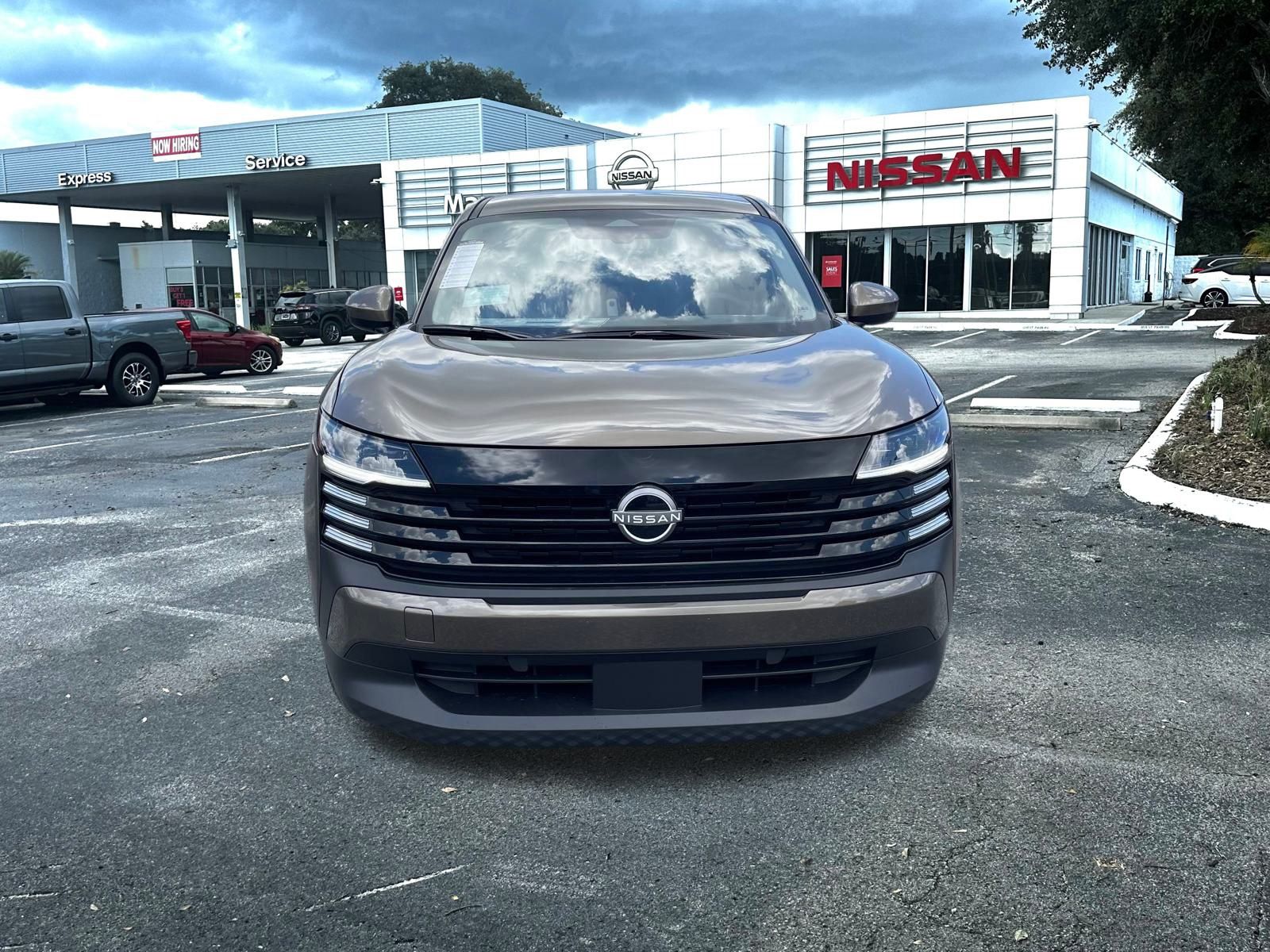 Vehicle image 2 of 19