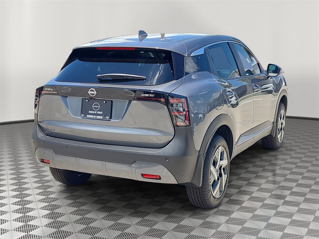 Vehicle image 3 of 16