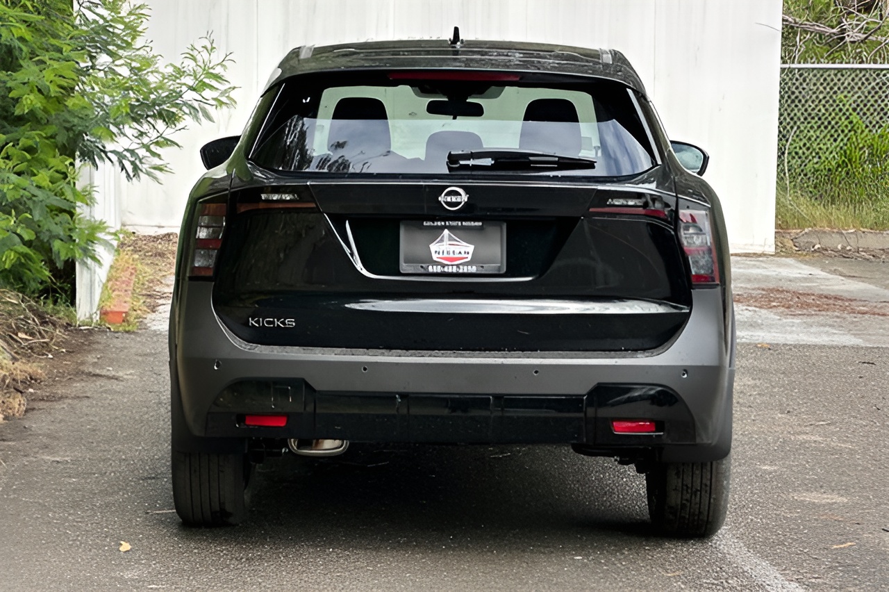 Vehicle image 27 of 27