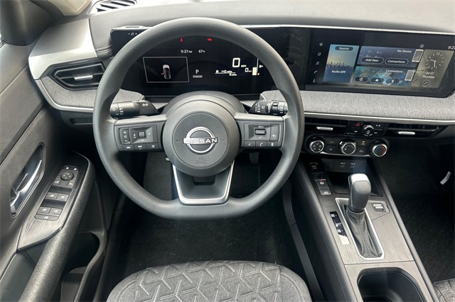 Vehicle image 9 of 27
