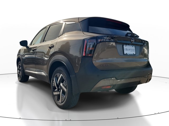 Vehicle image 4 of 30