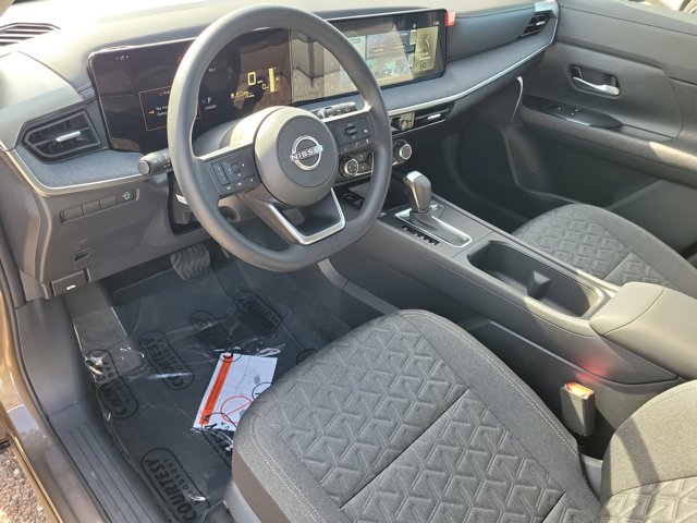 Vehicle image 12 of 30