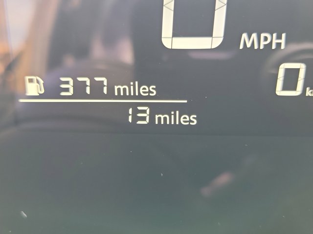 Vehicle image 14 of 30