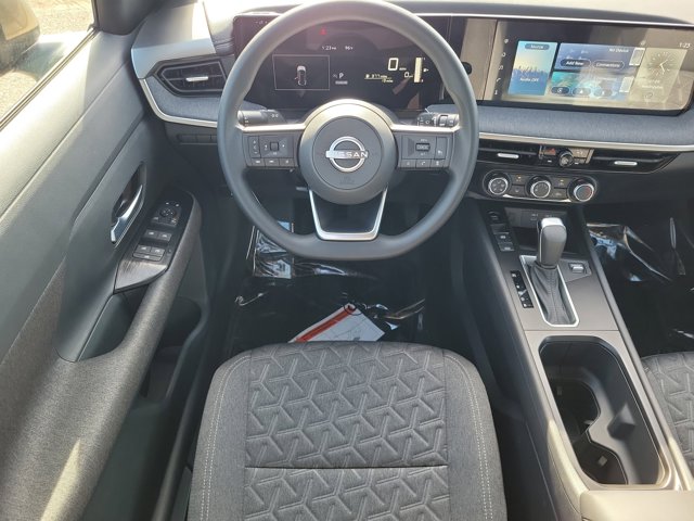 Vehicle image 10 of 30