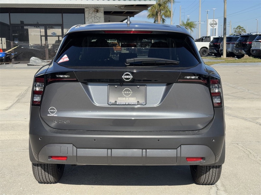 Vehicle image 5 of 33