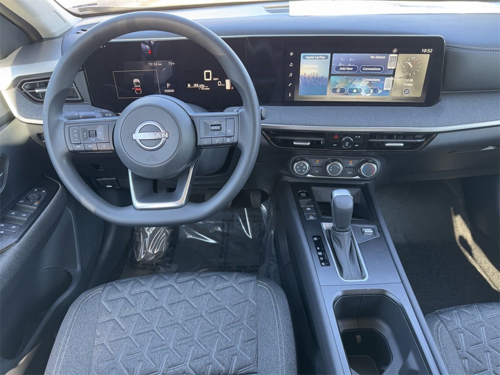 Vehicle image 12 of 33