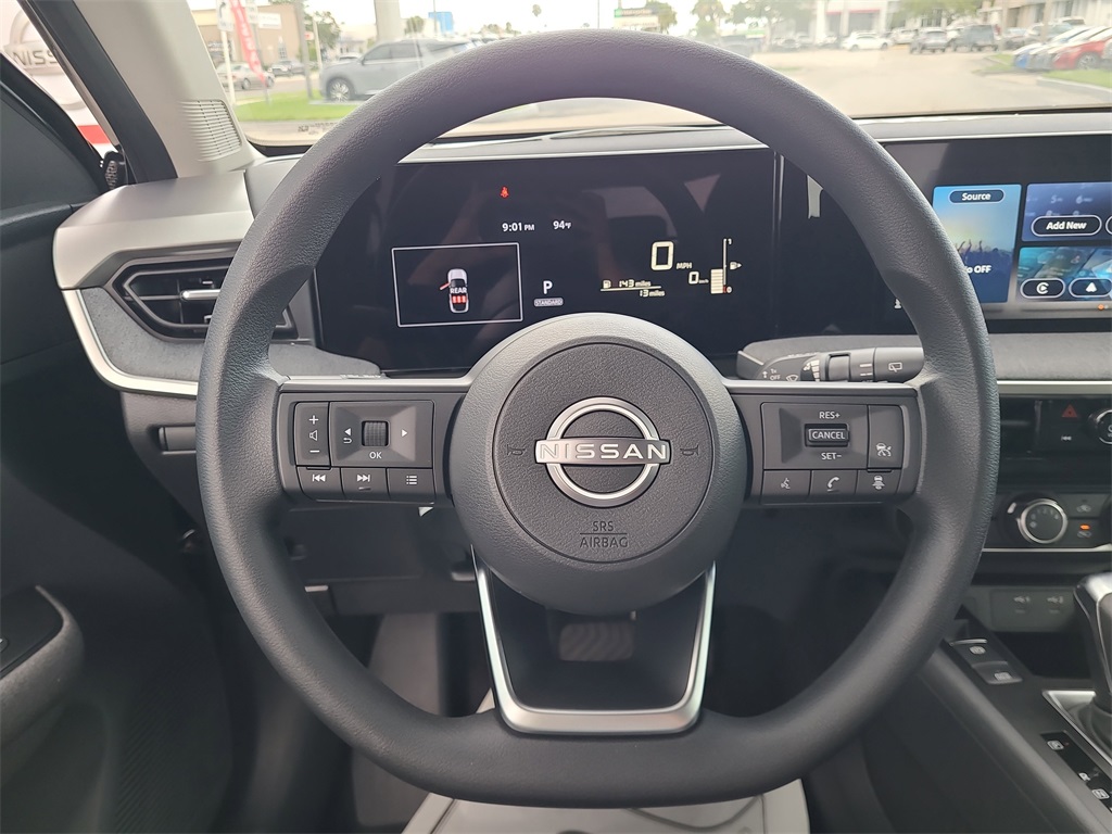 Vehicle image 14 of 16