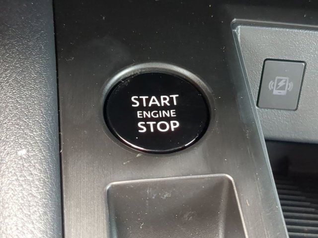 Vehicle image 28 of 29