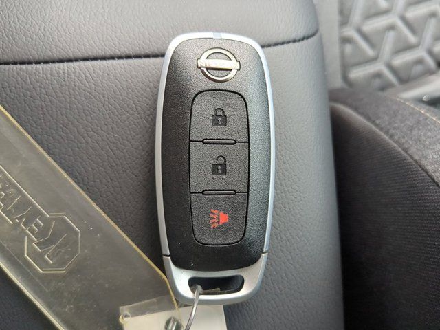 Vehicle image 23 of 29