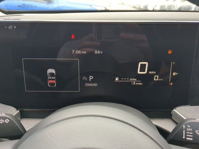 Vehicle image 16 of 29